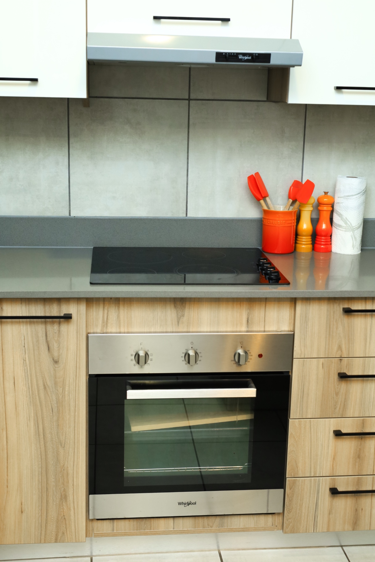 Whirlpool oven detail