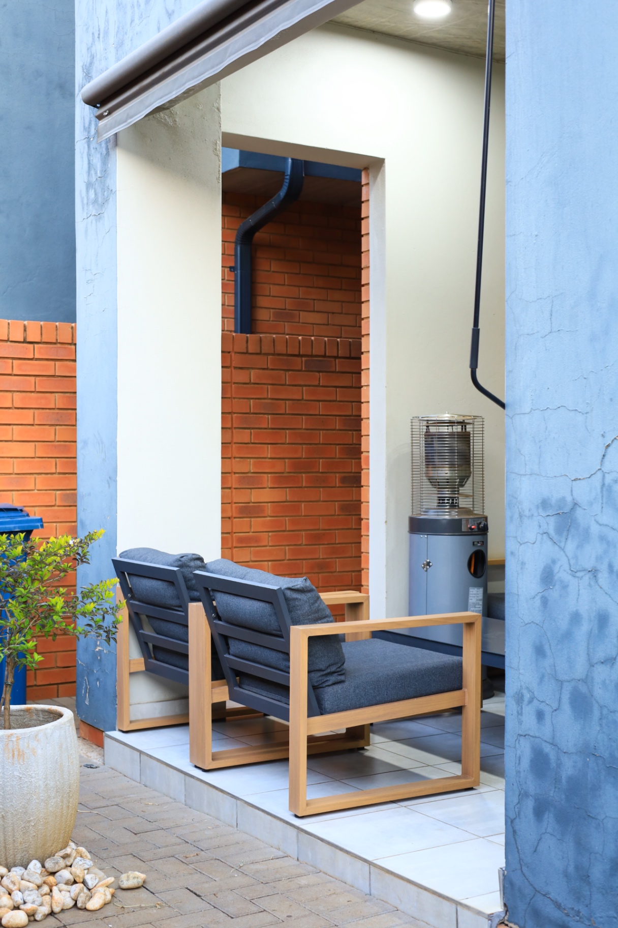 Outdoor patio lounge with heater